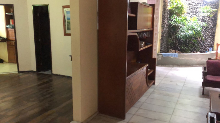 Imagem Casa com 3 Quartos à Venda, 584 m² em Varjota - Fortaleza