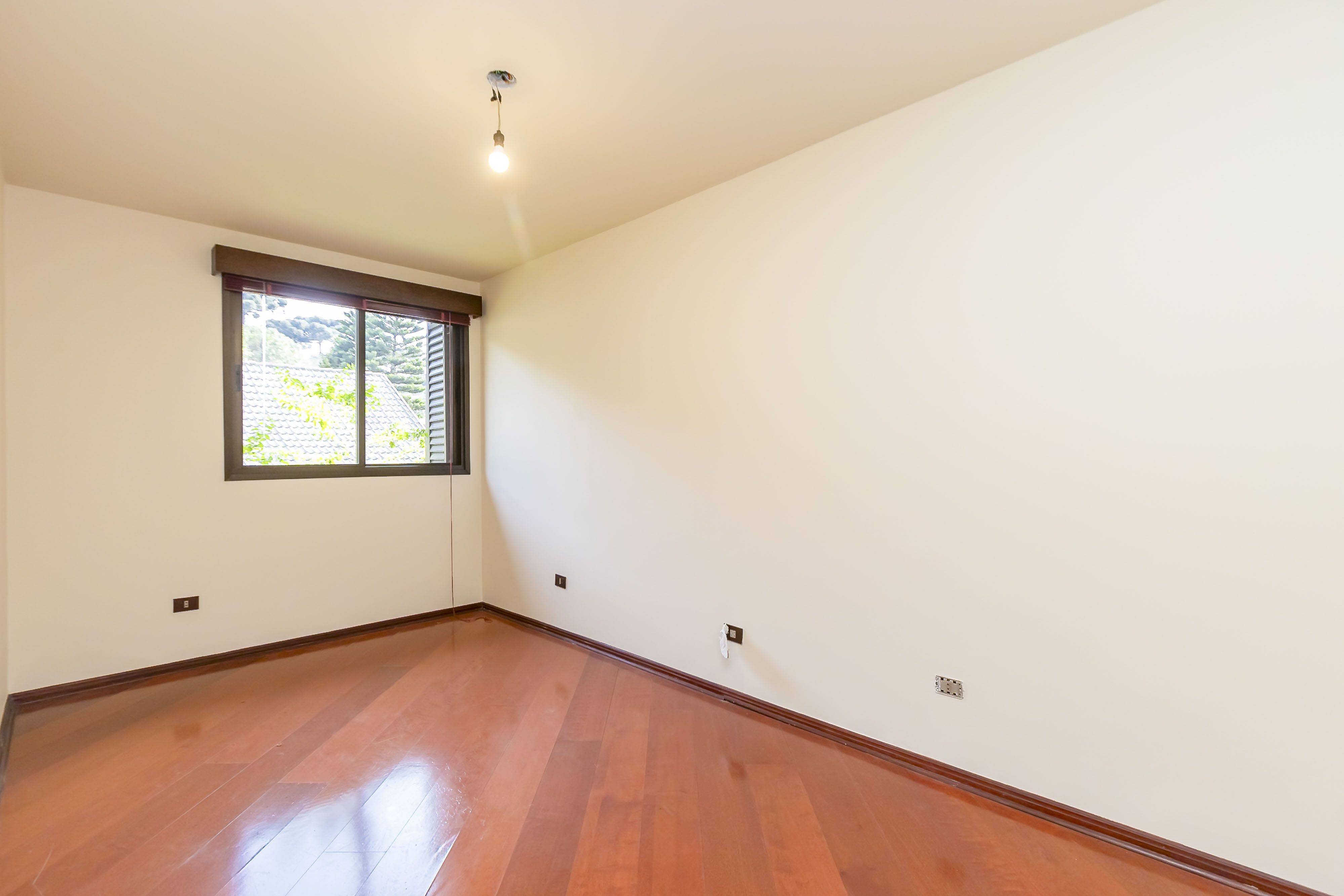Imagem Casa de Condomínio com 3 Quartos à Venda, 278 m²em Vista Alegre - Curitiba Imagem Casa de Condomínio com 3 Quartos à Venda, 278 m²em Vista Alegre - Curitiba