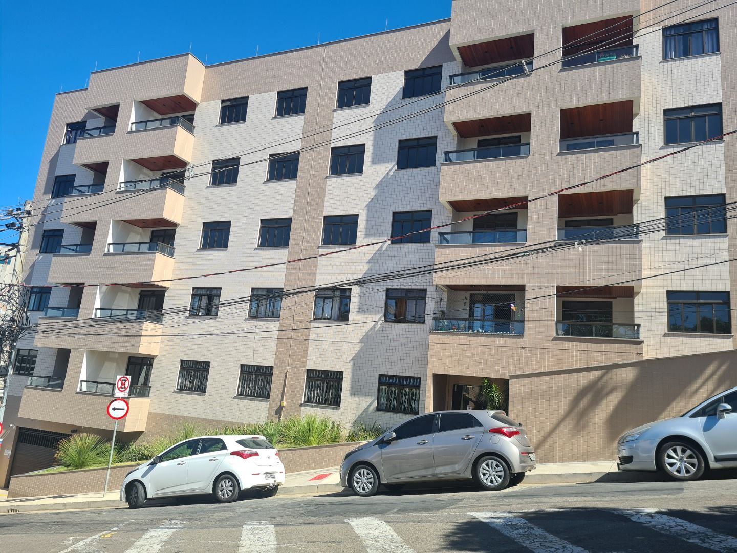 Imagem Apartamento com 2 Quartos à Venda, 60 m² em Santa Helena - Juiz de Fora