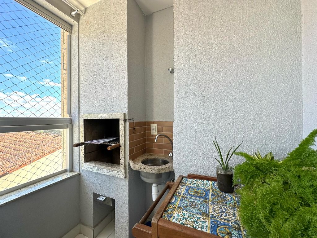 Imagem Apartamento com 3 Quartos à Venda, 75 m² em Santa Amélia - Belo Horizonte