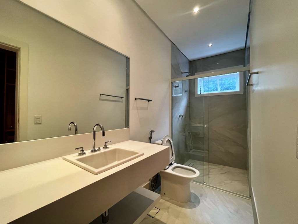 Imagem Casa com 6 Quartos à Venda ou Locação, 721 m²em Palos Verdes - Carapicuíba