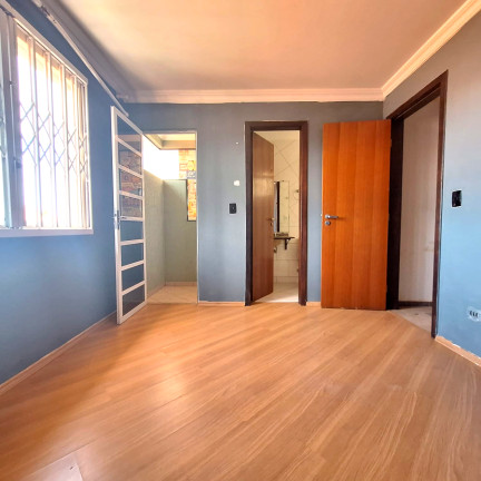 Imagem Sobrado com 3 Quartos à Venda, 131 m²em Capão Raso - Curitiba