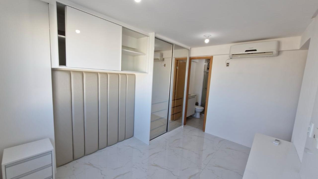 Imagem Apartamento com 2 Quartos à Venda, 56 m²em Centro  - Lauro de Freitas 