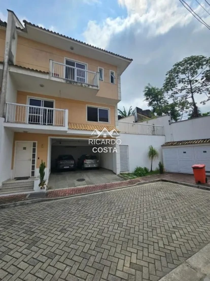 Casa de Condomínio com 4 Quartos à Venda, 166 m² em Freguesia (Jacarepaguá) - Rio de Janeiro