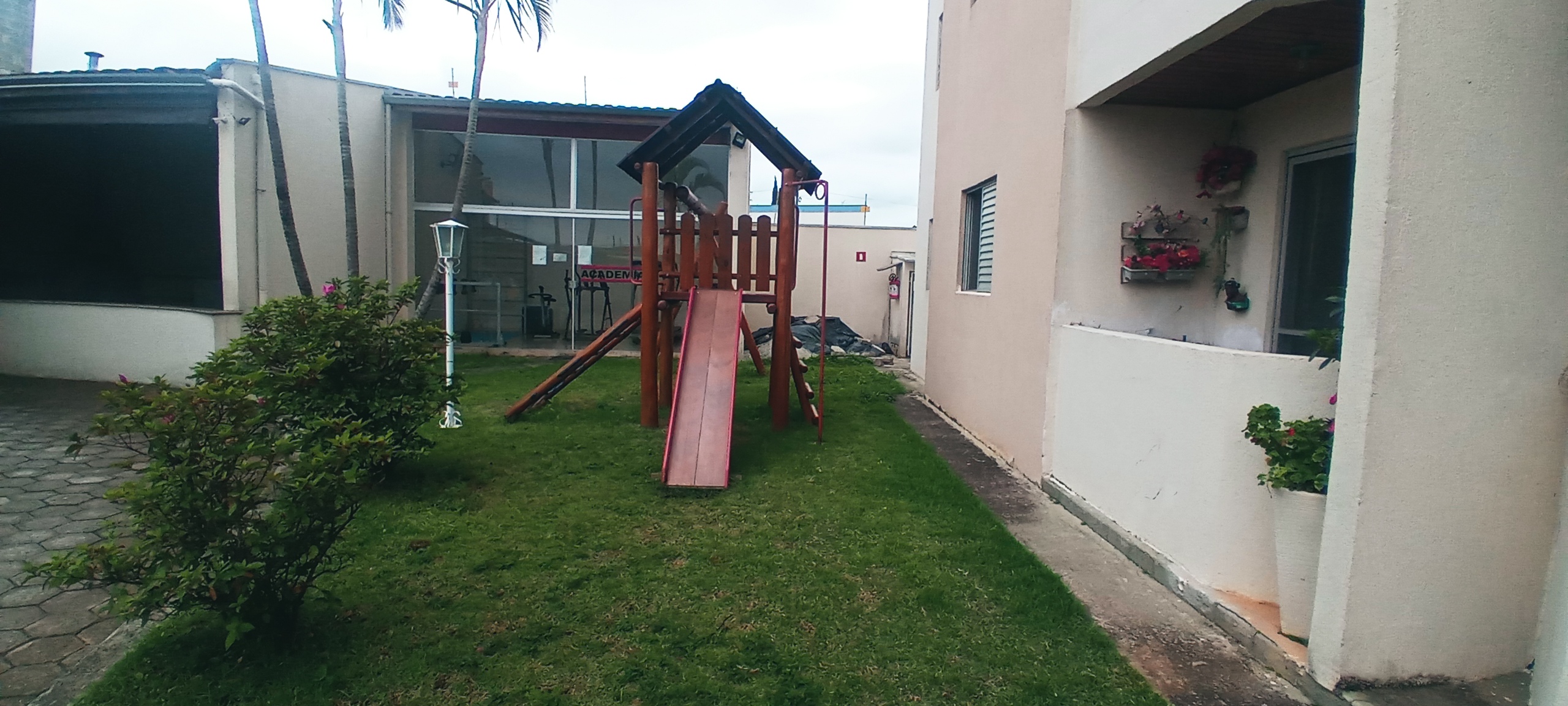 Imagem Apartamento com 2 Quartos à Venda, 73 m²em Vila São Geraldo - Taubaté