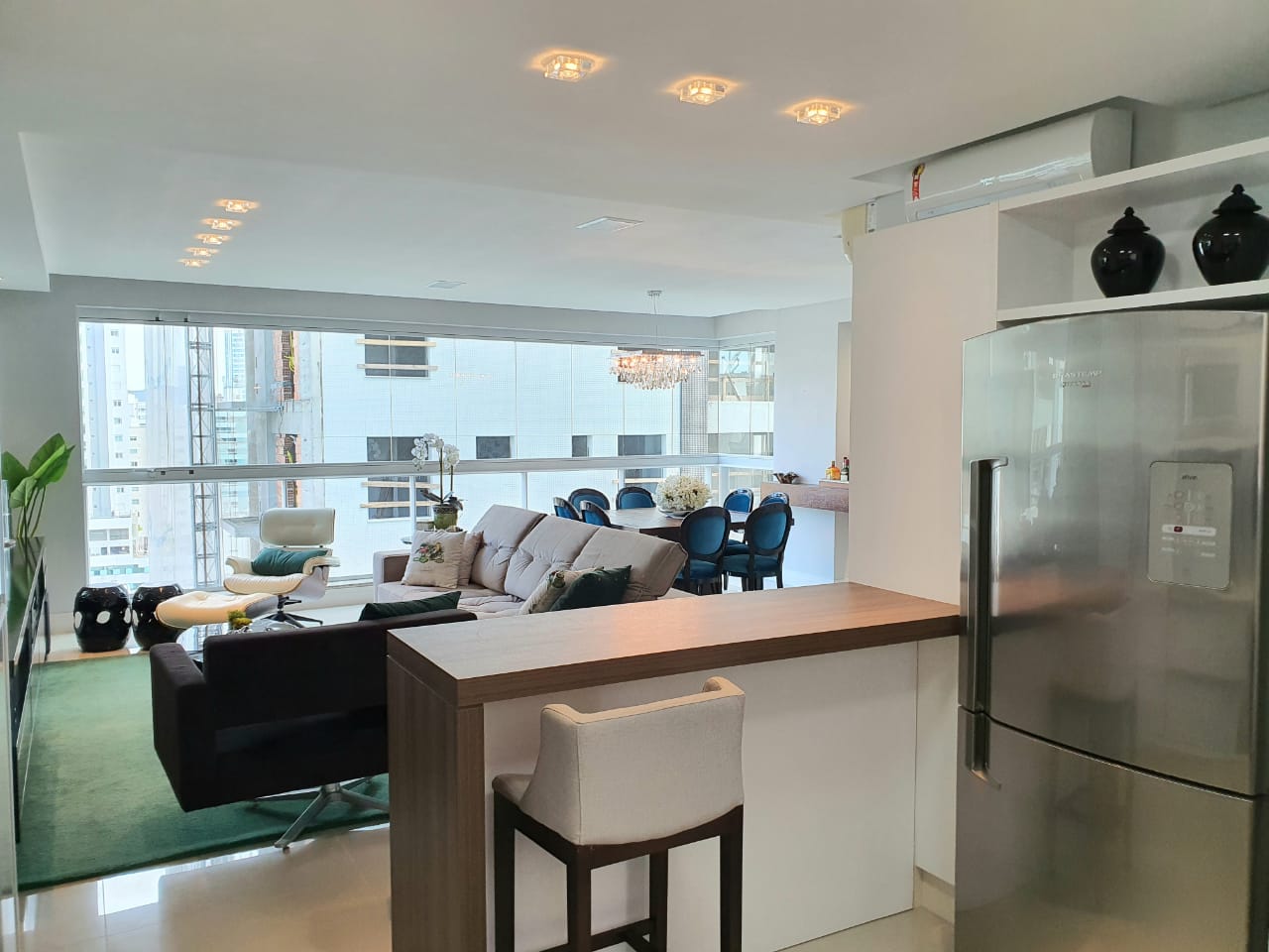 Imagem Apartamento com 3 Quartos à Venda, 135 m²em Centro - Balneário Camboriú