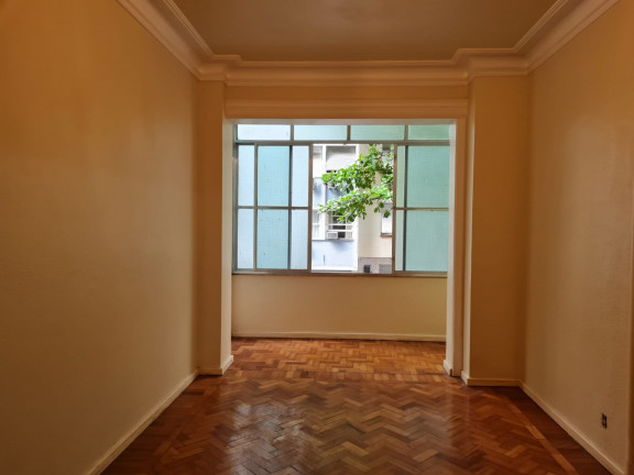 Imagem Apartamento com 2 Quartos à Venda, 121 m² em Leme - Rio de Janeiro Imagem Apartamento com 2 Quartos à Venda, 121 m² em Leme - Rio de Janeiro