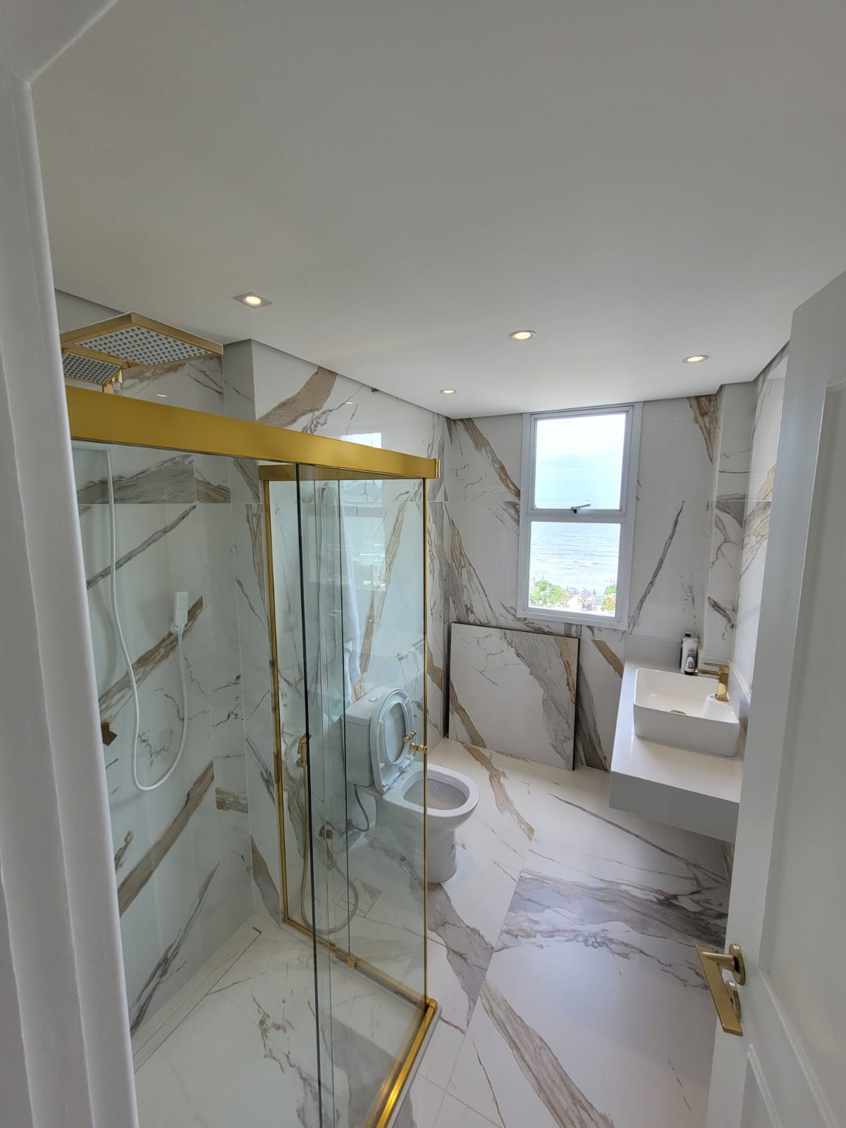 Imagem Apartamento com 2 Quartos à Venda, 85 m²em Aparecida - Santos
