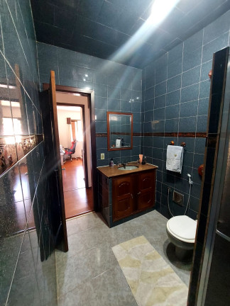 Imagem Casa com 3 Quartos à Venda, 250 m² em Barra do Imbuí - Teresópolis