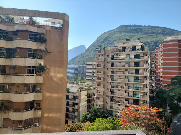 Imagem Apartamento com 4 Quartos à Venda, 227 m² em Lagoa - Rio de Janeiro Imagem Apartamento com 4 Quartos à Venda, 227 m² em Lagoa - Rio de Janeiro