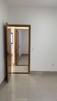 Imagem Casa com 3 Quartos à Venda, 150 m² em Parque Anhangüera - Goiânia