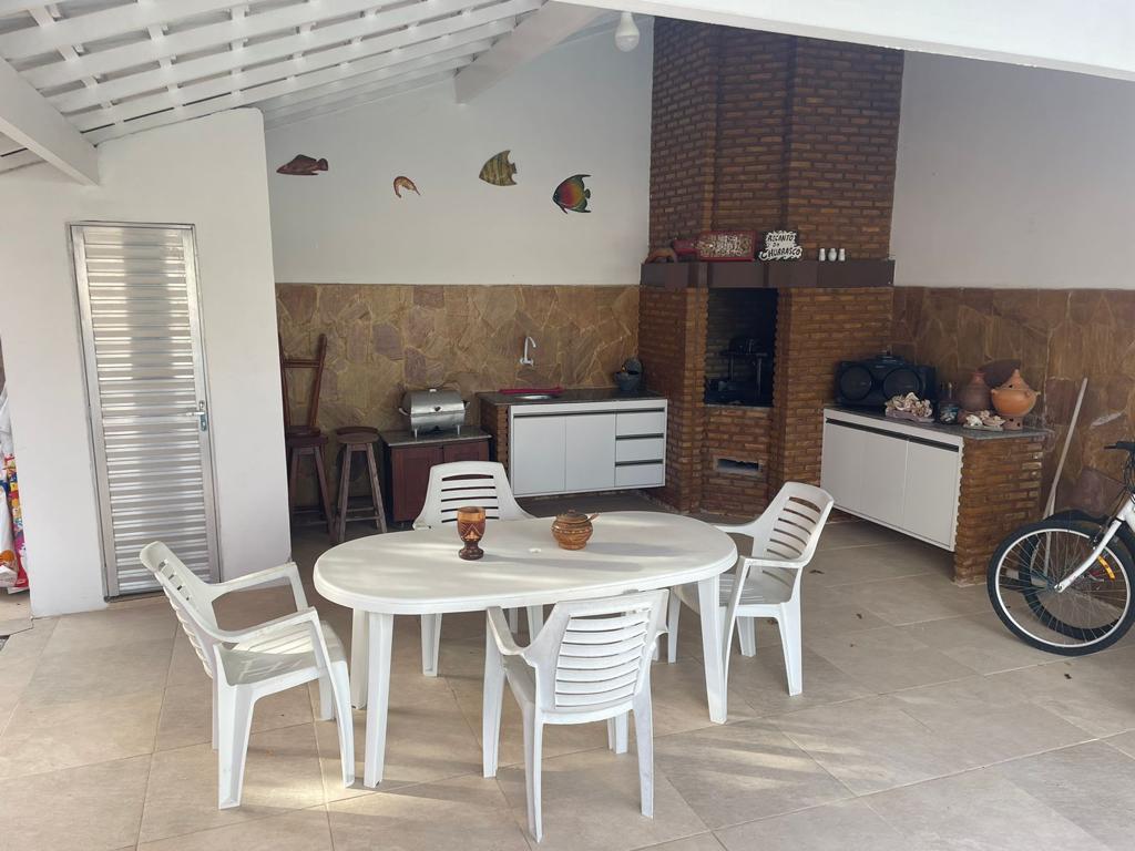 Imagem Casa de Condomínio com 4 Quartos à Venda ou Locação, 200 m² em Guarajuba (Monte Gordo) - Camaçari Imagem Casa de Condomínio com 4 Quartos à Venda ou Locação, 200 m² em Guarajuba (Monte Gordo) - Camaçari