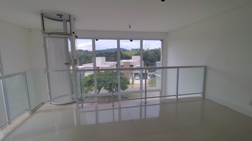 Imagem Casa com 4 Quartos à Venda, 430 m²em Alphaville - Santana de Parnaíba Imagem Casa com 4 Quartos à Venda, 430 m²em Alphaville - Santana de Parnaíba