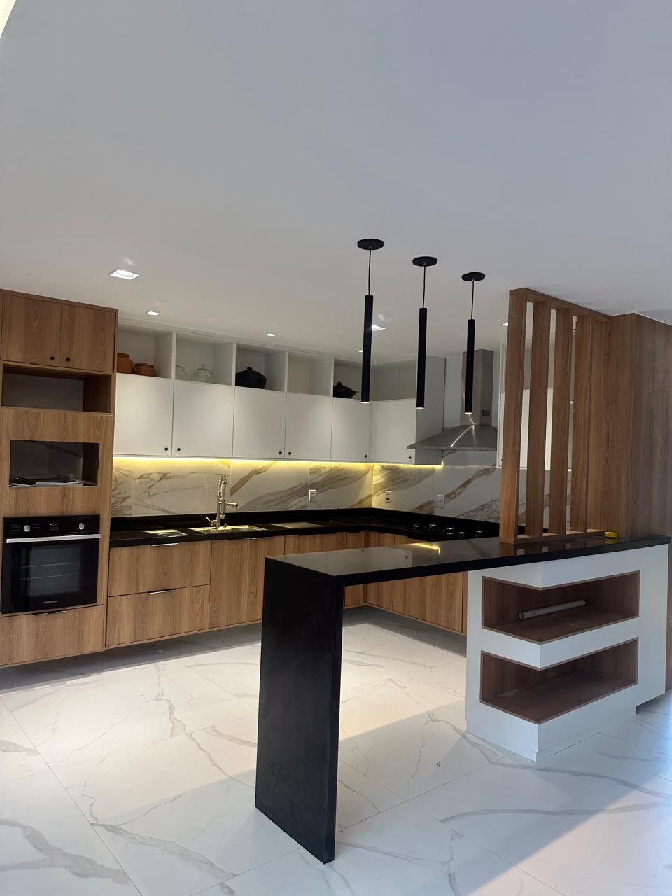 Imagem Casa de Condomínio com 5 Quartos à Venda, 200 m² em Campo Grande - Rio de Janeiro