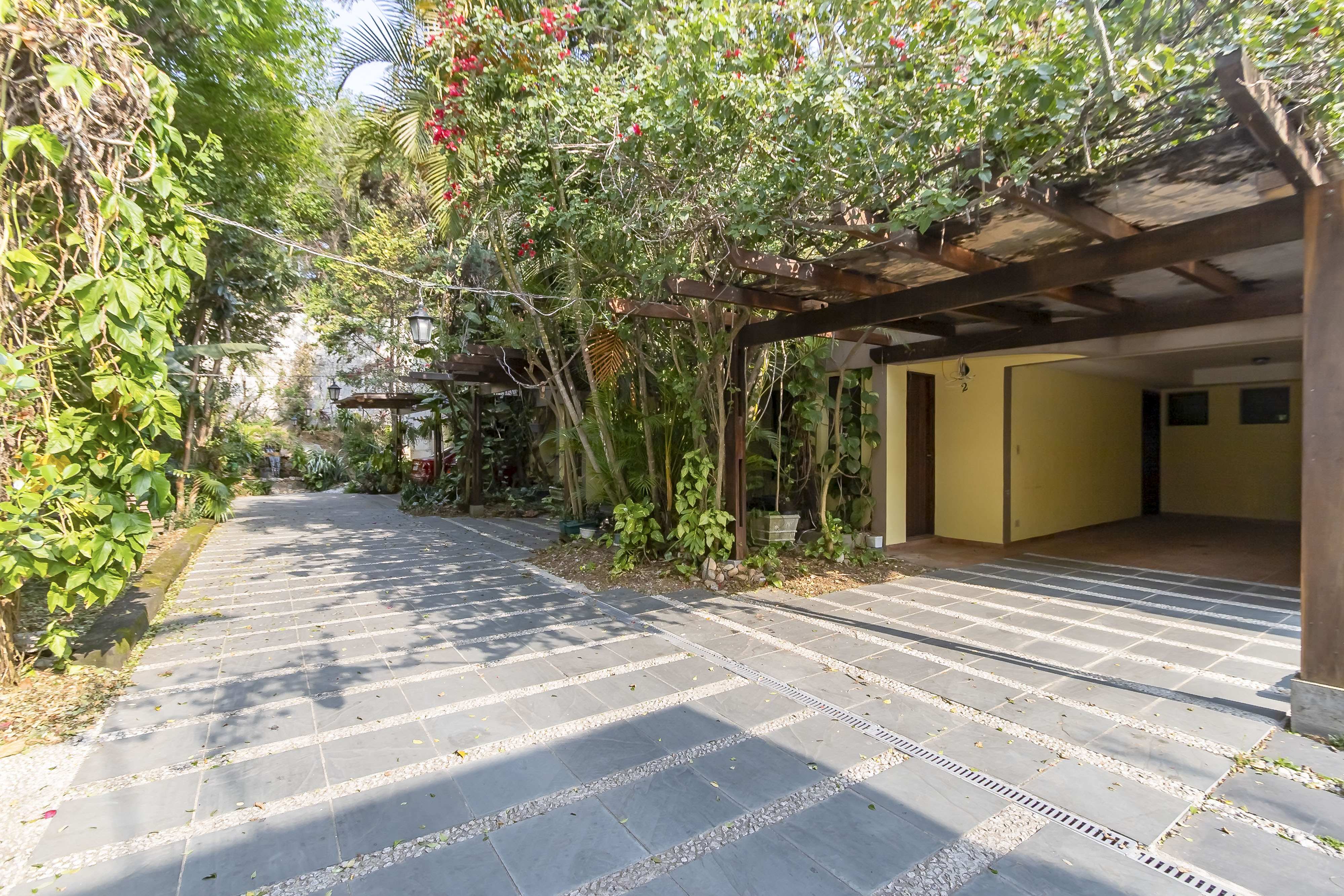 Imagem Casa de Condomínio com 3 Quartos à Venda, 278 m²em Vista Alegre - Curitiba Imagem Casa de Condomínio com 3 Quartos à Venda, 278 m²em Vista Alegre - Curitiba
