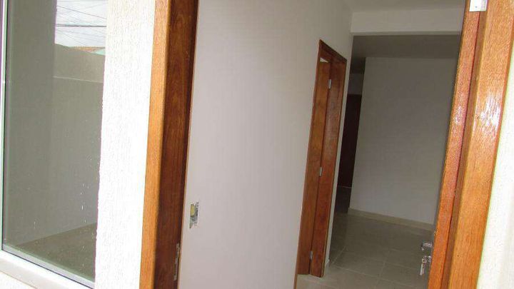 Imagem Casa com 2 Quartos à Venda, 38 m² em Tatuquara - Curitiba