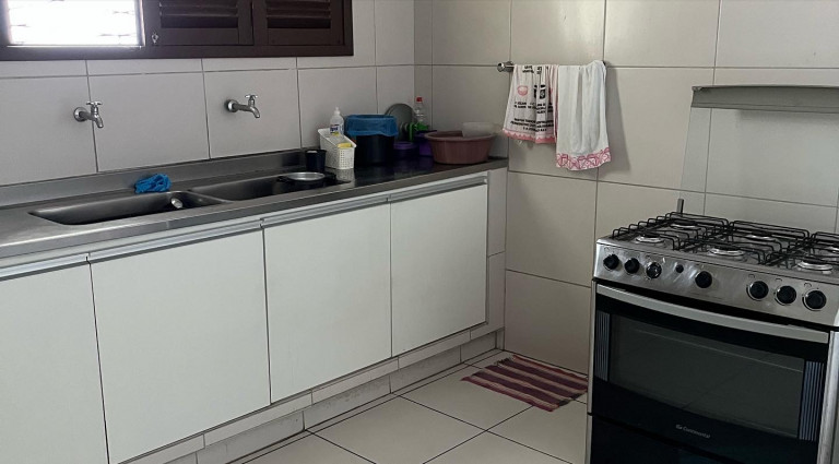 Imagem Casa com 4 Quartos à Venda, 322 m² em Expedicionários - João Pessoa Imagem Casa com 4 Quartos à Venda, 322 m² em Expedicionários - João Pessoa