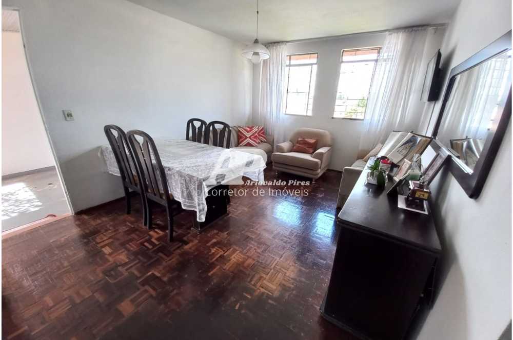 Imagem Casa com 3 Quartos à Venda, 150 m²em Uvaranas - Ponta Grossa