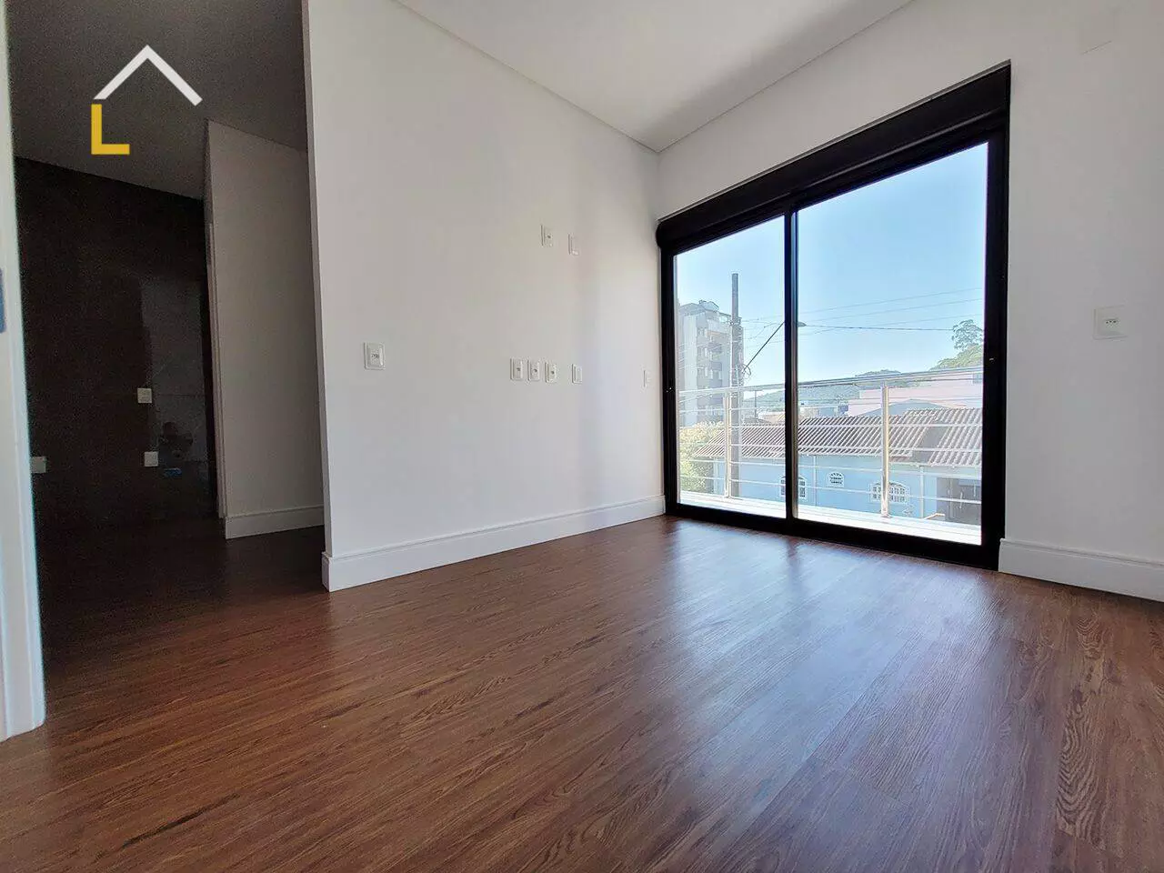 Imagem Sobrado com 3 Quartos à Venda, 160 m²em Saguaçu - Joinville