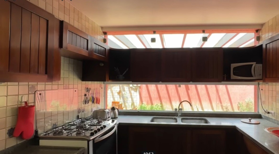 Imagem Casa com 4 Quartos à Venda, 441 m² em Castelanea - Petrópolis Imagem Casa com 4 Quartos à Venda, 441 m² em Castelanea - Petrópolis