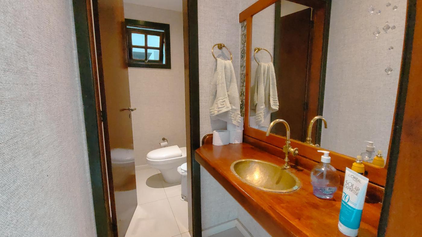 Imagem Casa com 4 Quartos à Venda, 650 m²em Camboinhas - Niterói Imagem Casa com 4 Quartos à Venda, 650 m²em Camboinhas - Niterói