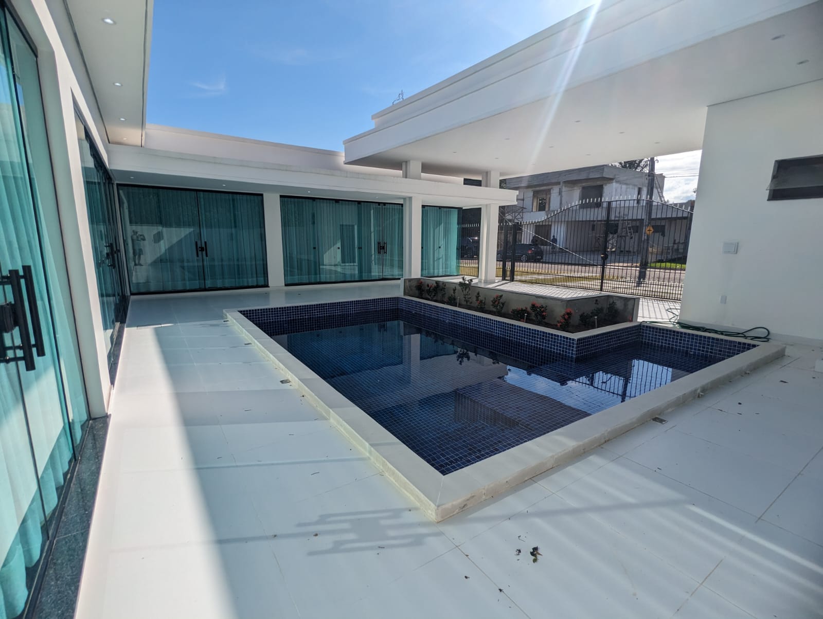 Imagem Casa de Condomínio com 3 Quartos à Venda, 290 m²em Ponta Negra - Manaus Imagem Casa de Condomínio com 3 Quartos à Venda, 290 m²em Ponta Negra - Manaus