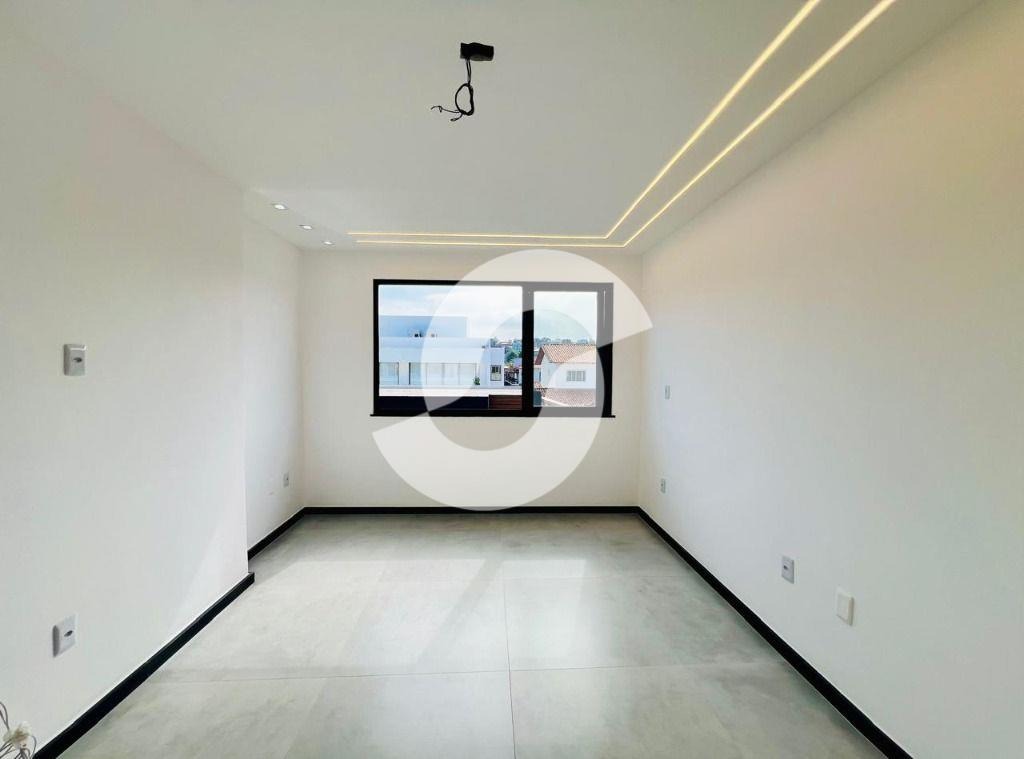 Imagem Casa com 4 Quartos à Venda, 245 m² em Camboinhas - Niterói Imagem Casa com 4 Quartos à Venda, 245 m² em Camboinhas - Niterói