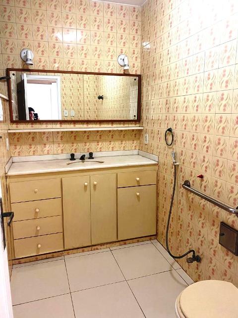 Imagem Apartamento com 2 Quartos à Venda, 93 m²em Icaraí - Niterói