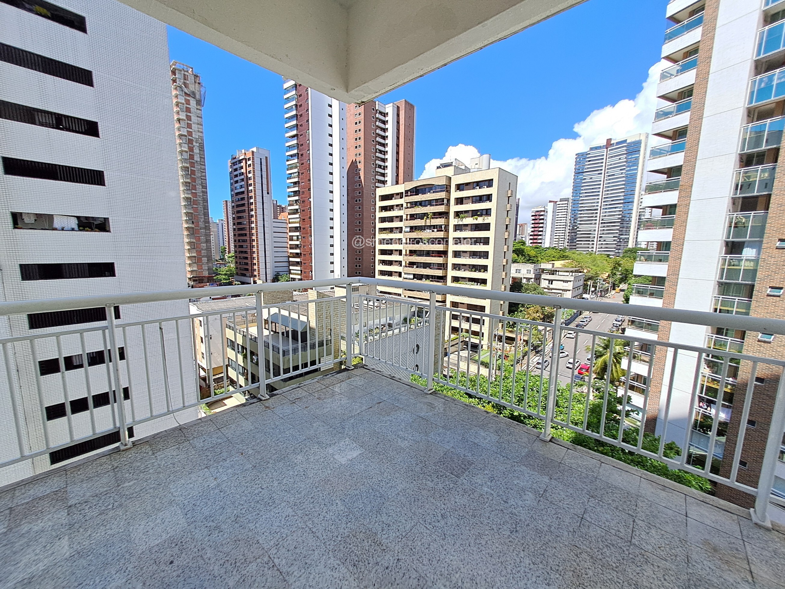 Imagem Loft com 2 Quartos à Venda, 80 m²em Meireles - Fortaleza