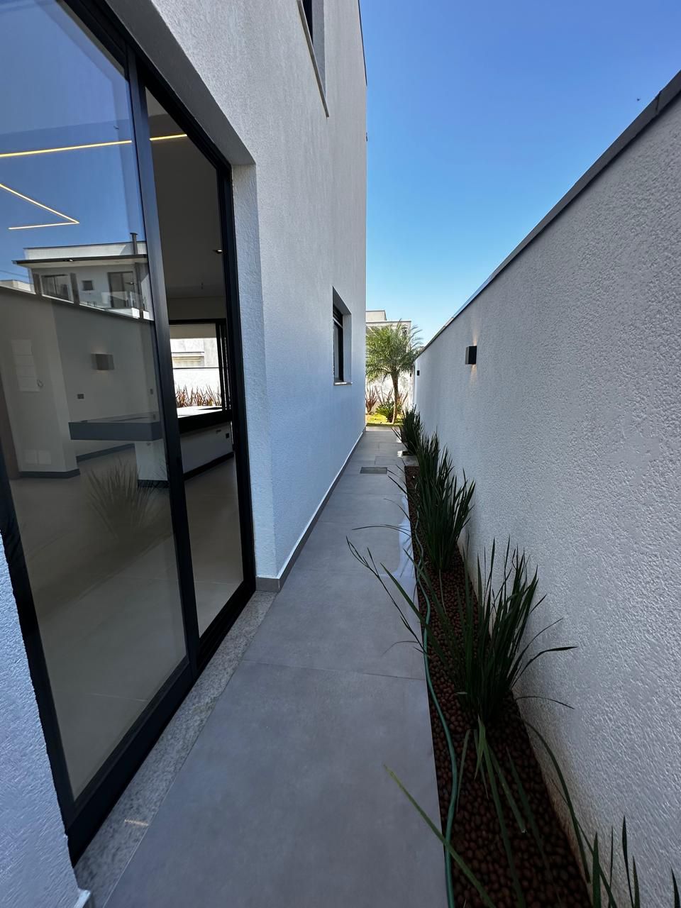 Imagem Casa de Condomínio com 4 Quartos à Venda, 234 m²em Cézar de Souza - Mogi das Cruzes Imagem Casa de Condomínio com 4 Quartos à Venda, 234 m²em Cézar de Souza - Mogi das Cruzes