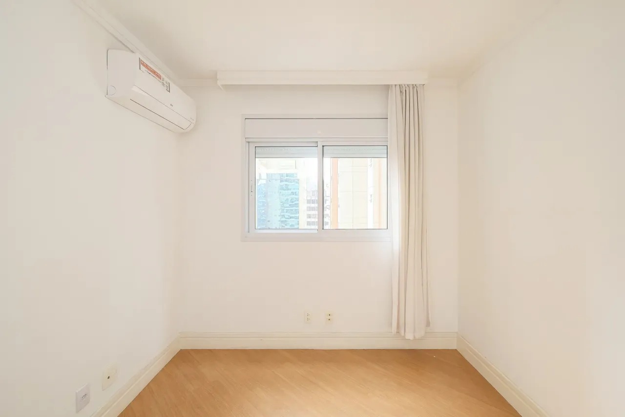 Imagem Apartamento com 3 Quartos à Venda, 125 m² em Vila Olímpia - São Paulo