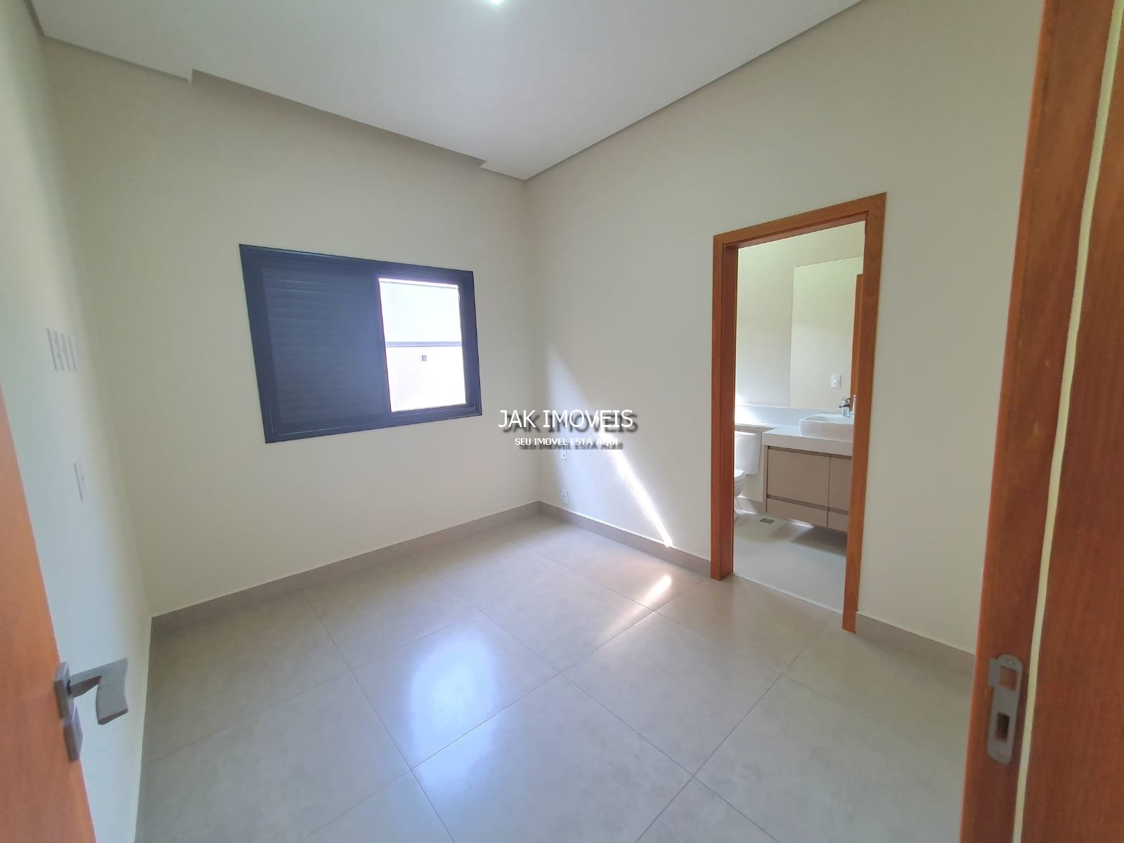Imagem Casa de Condomínio com 3 Quartos à Venda, 177 m²em Jardim Residencial Dona Lucilla - Indaiatuba Imagem Casa de Condomínio com 3 Quartos à Venda, 177 m²em Jardim Residencial Dona Lucilla - Indaiatuba
