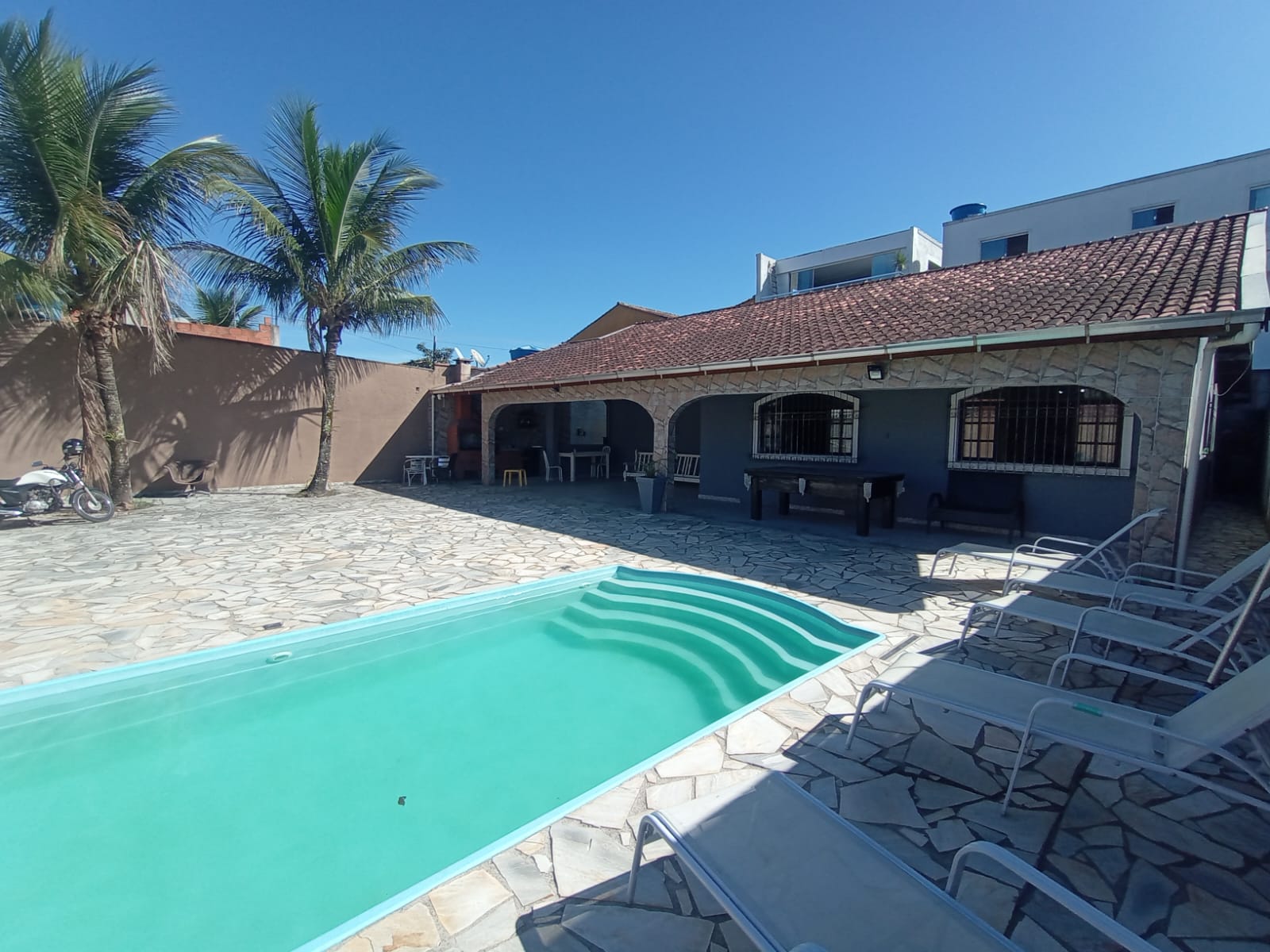 Imagem Casa com 3 Quartos à Venda, 130 m²em Jardim Virgínia - Guarujá