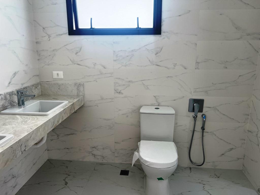 Imagem Apartamento com 3 Quartos à Venda, 183 m² em Hugo Lange - Curitiba