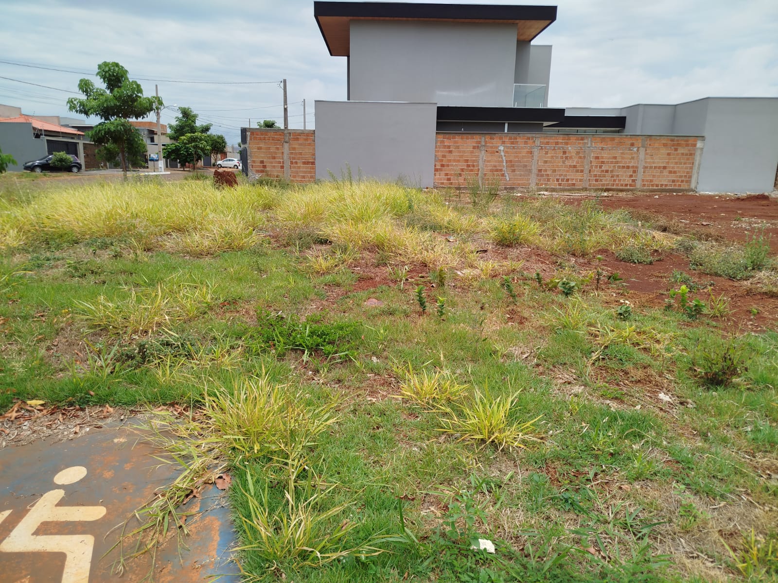 Imagem Terreno à Venda, 240 m² em Jardim Guaicurus - Dourados Imagem Terreno à Venda, 240 m² em Jardim Guaicurus - Dourados