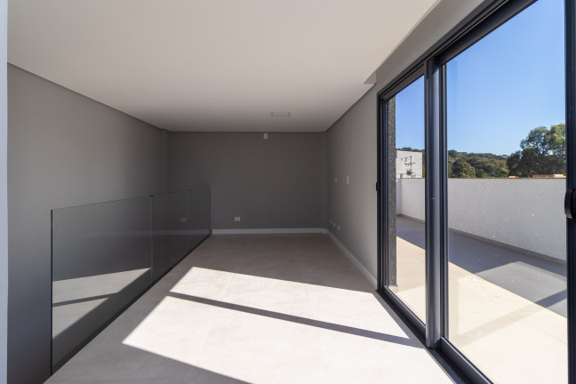 Imagem Sobrado com 3 Quartos à Venda, 300 m² em Santa Cândida - Curitiba Imagem Sobrado com 3 Quartos à Venda, 300 m² em Santa Cândida - Curitiba