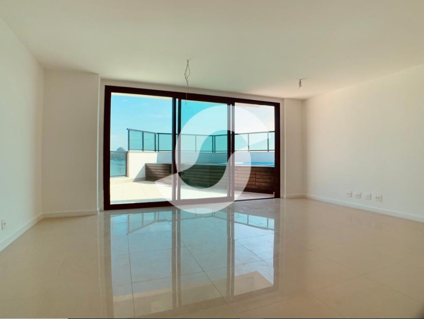 Imagem Cobertura com 4 Quartos à Venda, 239 m² em Charitas - Niterói