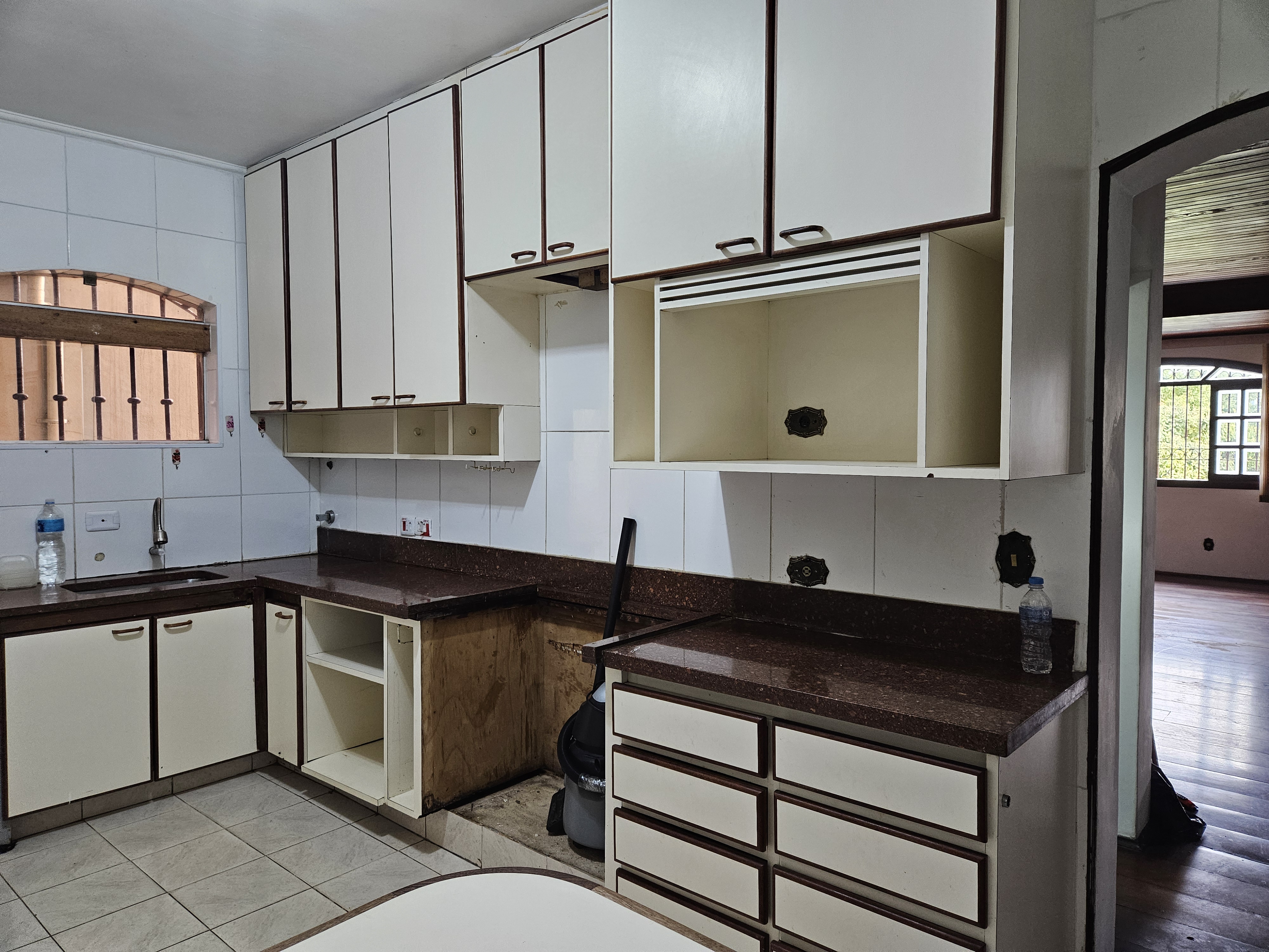 Imagem Sobrado com 4 Quartos à Venda, 322 m² em Cidade São Francisco - São Paulo
