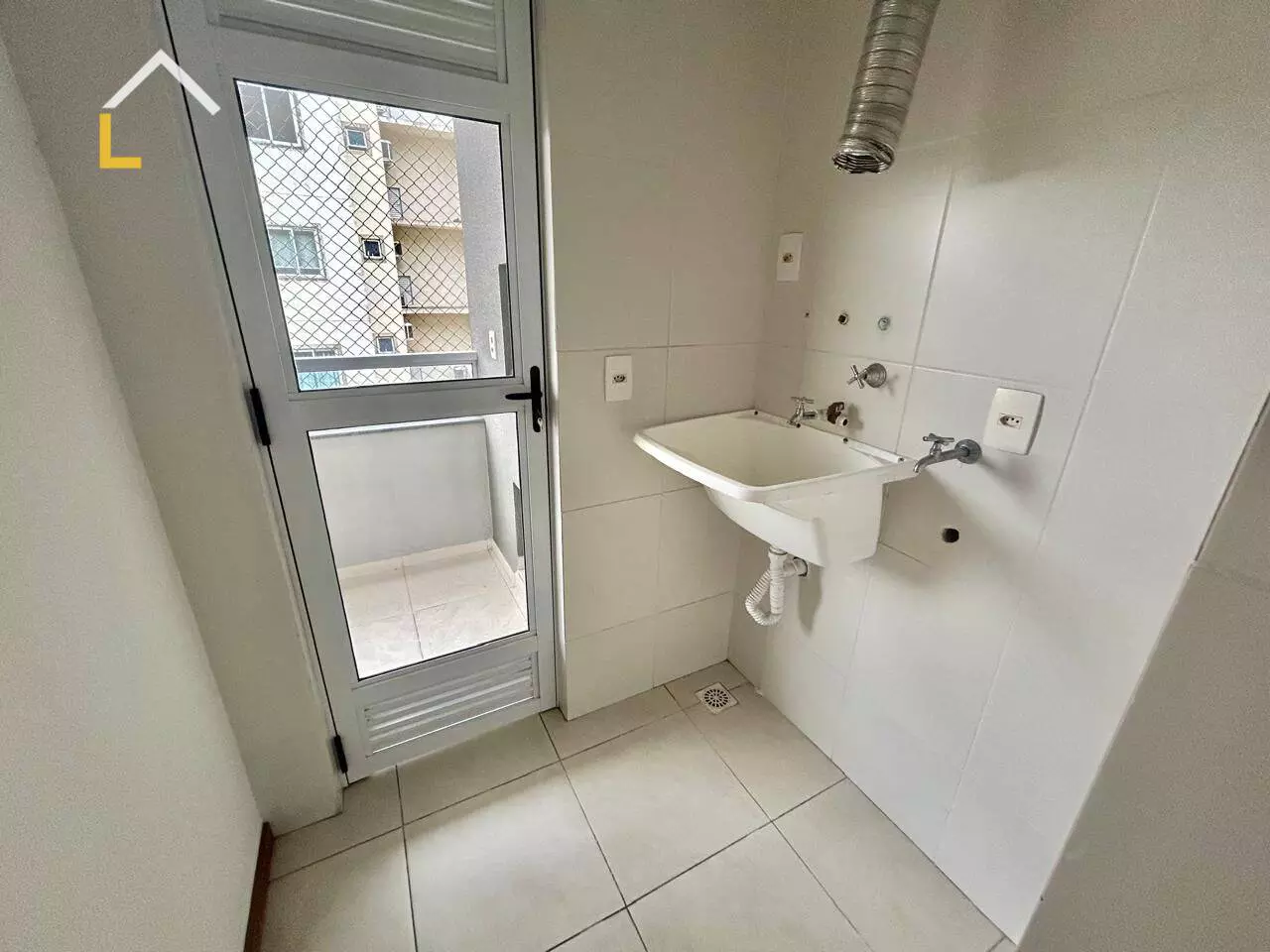 Imagem Apartamento com 2 Quartos à Venda, 64 m²em Anita Garibaldi - Joinville