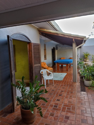Imagem Casa com 2 Quartos à Venda, 150 m²em Bourbon - Foz do Iguaçu Imagem Casa com 2 Quartos à Venda, 150 m²em Bourbon - Foz do Iguaçu