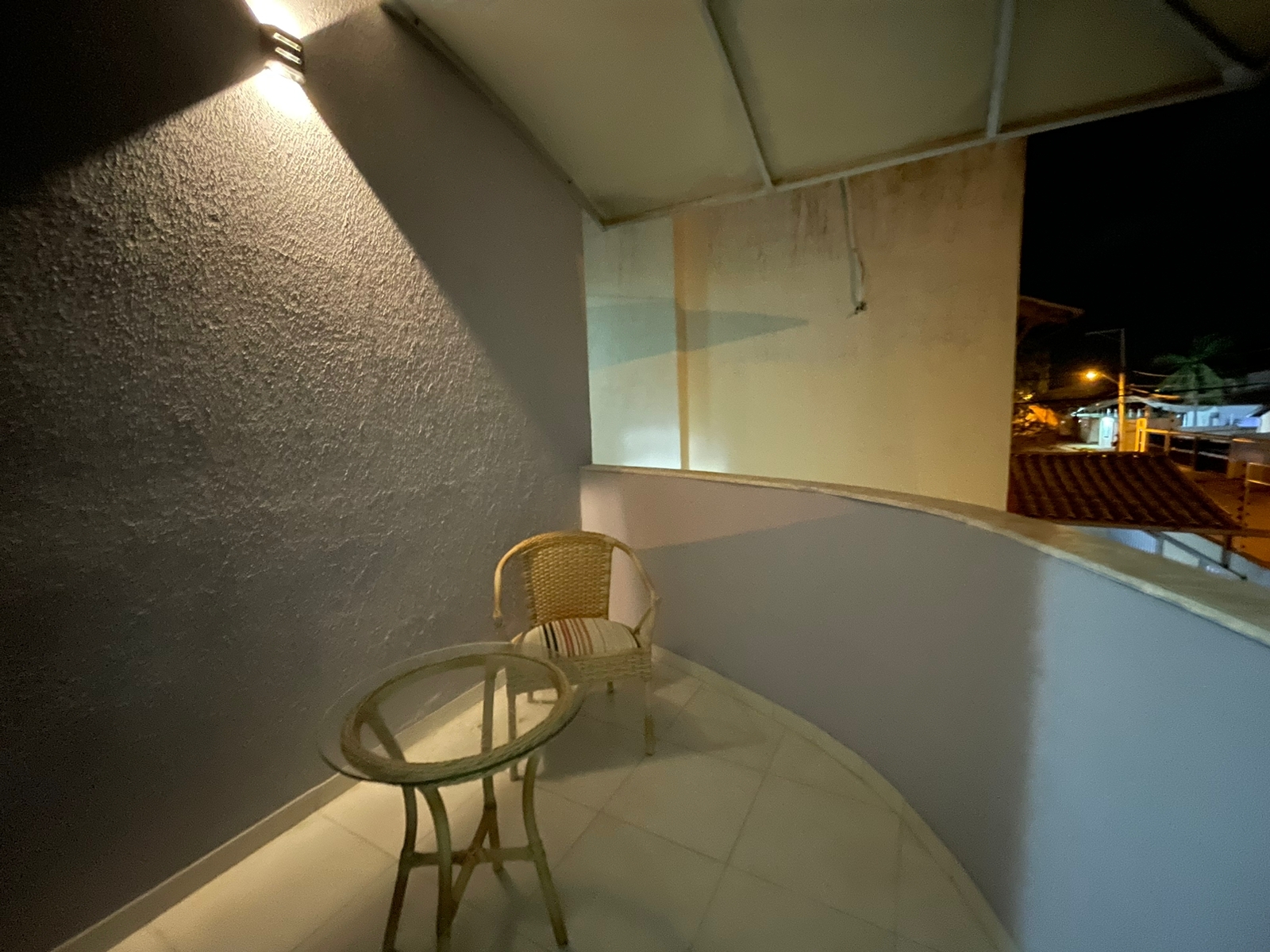Imagem Casa com 4 Quartos para Alugar, 140 m² em Ipitanga - Lauro de Freitas Imagem Casa com 4 Quartos para Alugar, 140 m² em Ipitanga - Lauro de Freitas