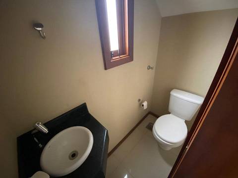 Imagem Casa com 3 Quartos à Venda, 174 m² em Hípica - Porto Alegre