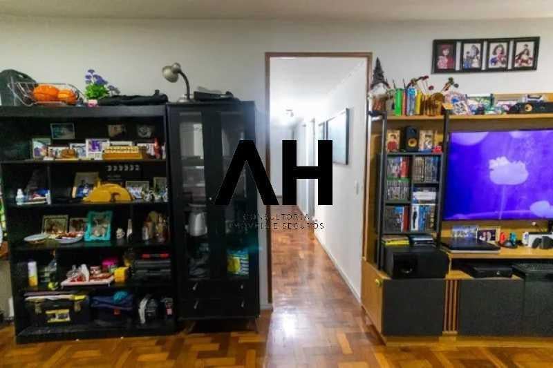 Imagem Apartamento com 3 Quartos à Venda, 110 m²em Santa Rosa - Niterói