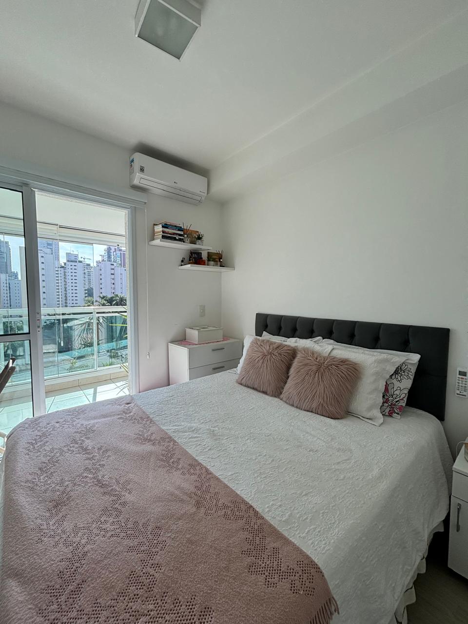 Imagem Apartamento com 1 Quarto para Alugar, 50 m² em Campo Belo - São Paulo