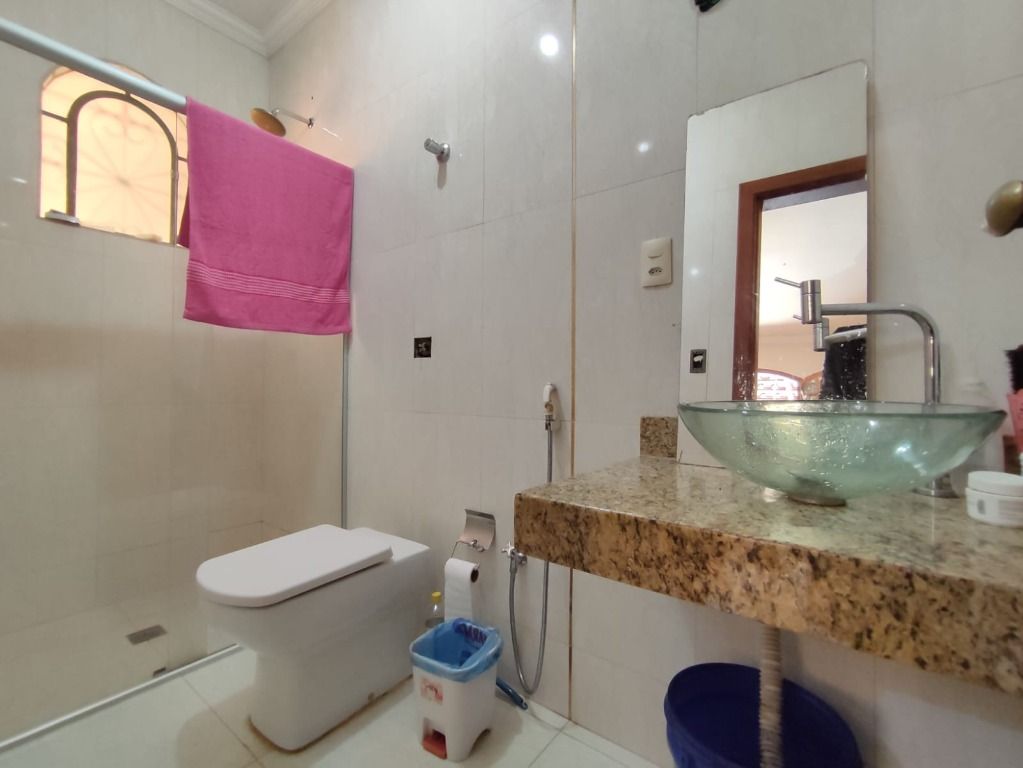 Imagem Casa com 4 Quartos à Venda, 200 m² em São Benedito - Santa Luzia