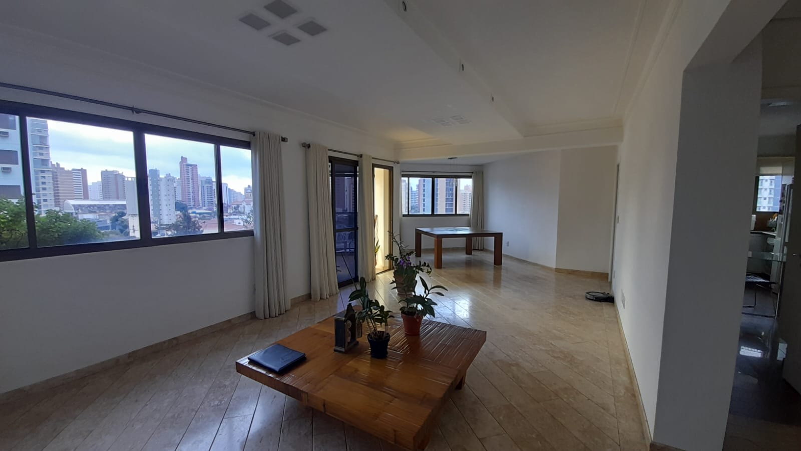 Imagem Apartamento com 3 Quartos à Venda, 208 m²em Cambuí - Campinas Imagem Apartamento com 3 Quartos à Venda, 208 m²em Cambuí - Campinas
