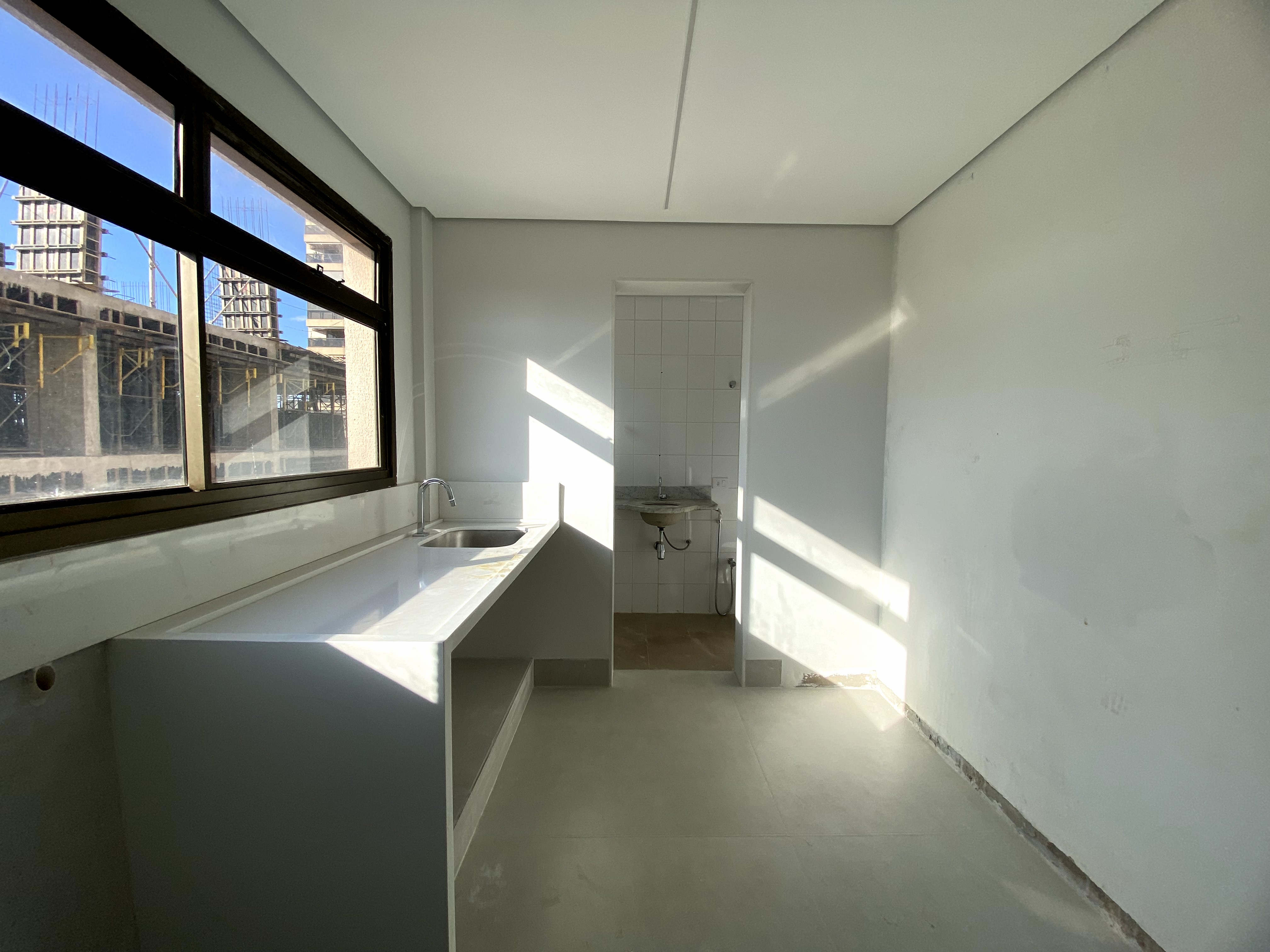 Imagem Apartamento com 4 Quartos à Venda, 216 m²em Martins - Uberlândia