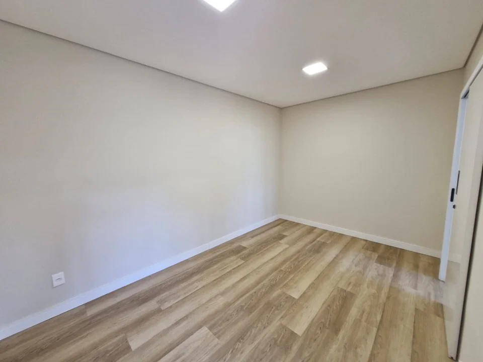 Imagem Casa de Condomínio com 3 Quartos à Venda, 340 m²em Loteamento Residencial e Comercial Horto Florestal - Jundiaí