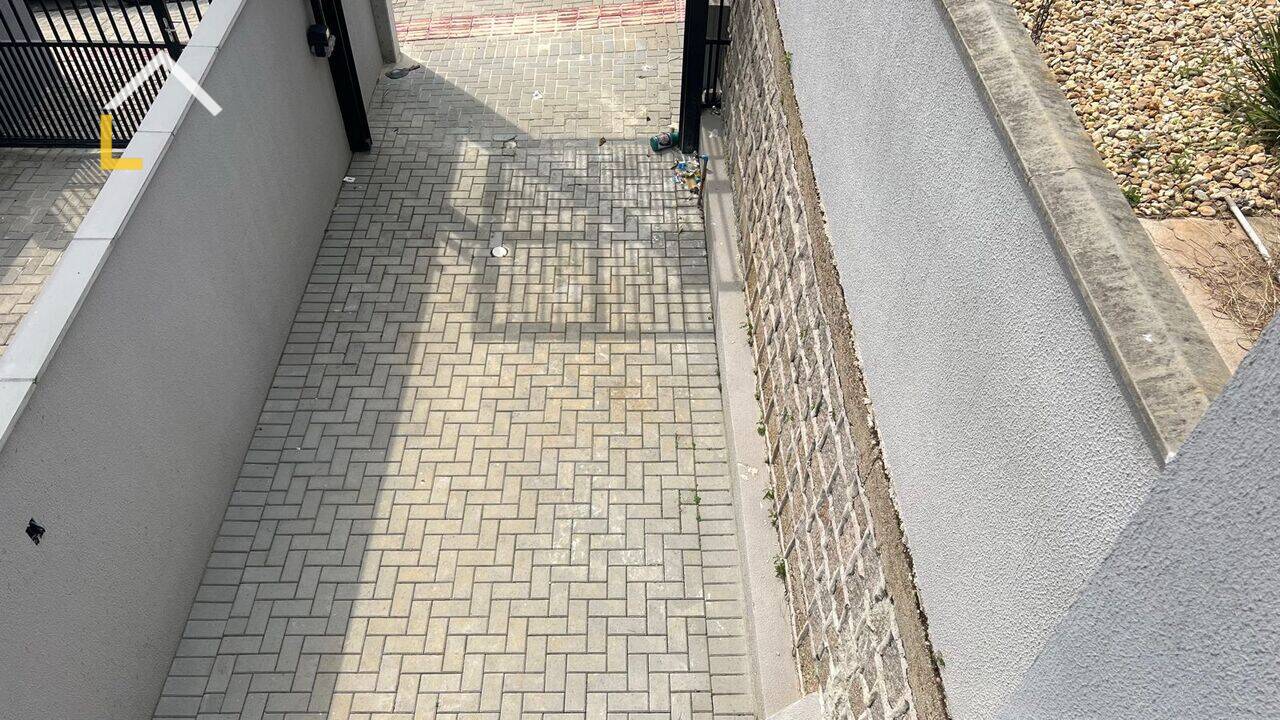 Imagem Sobrado com 2 Quartos à Venda, 96 m²em Bom Retiro - Joinville