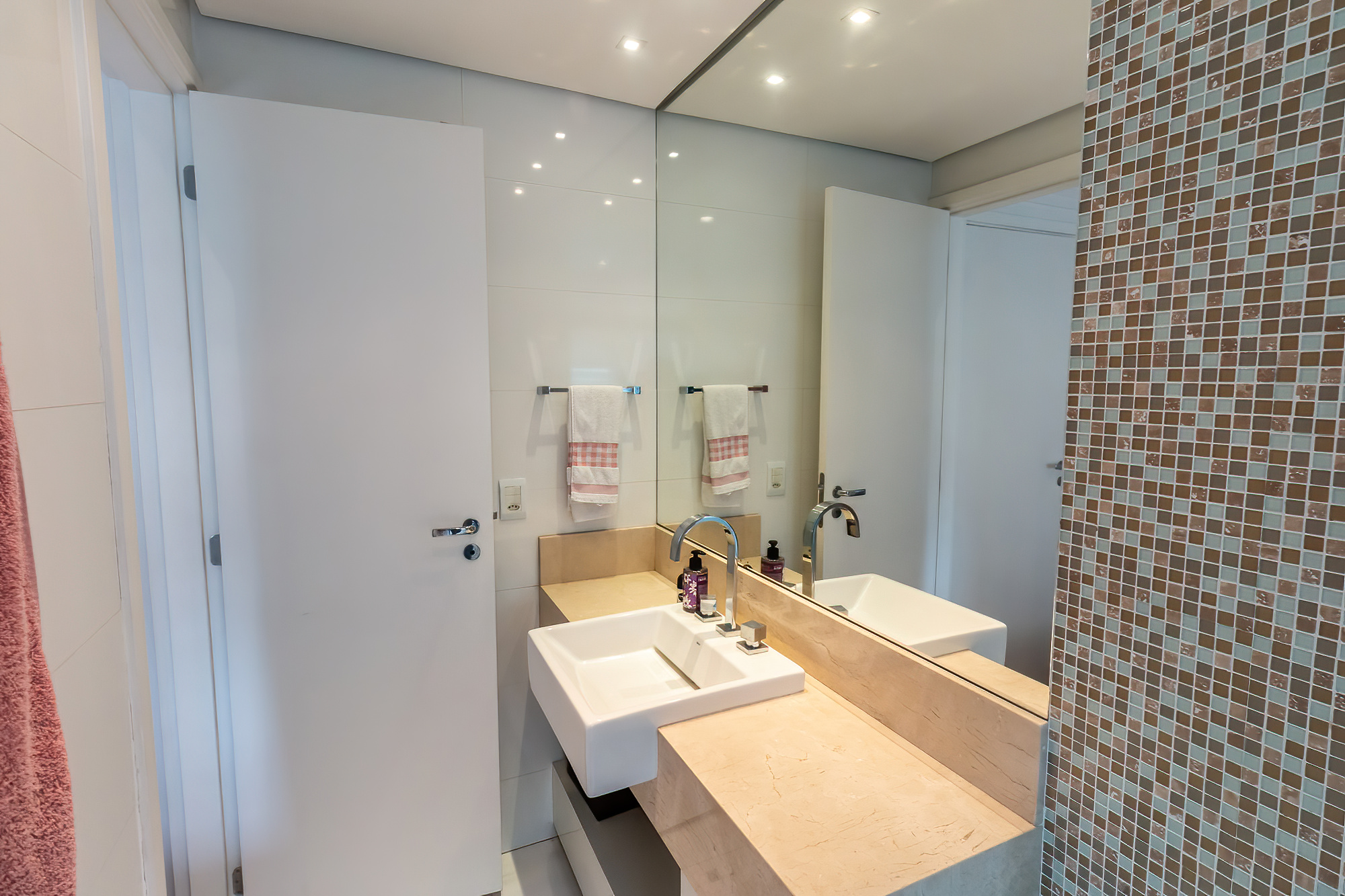 Imagem Apartamento com 2 Quartos para Alugar, 97 m² em Jardim Europa - São Paulo